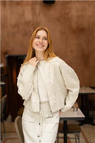 Boncuk İşleme Detay Triko Ceket