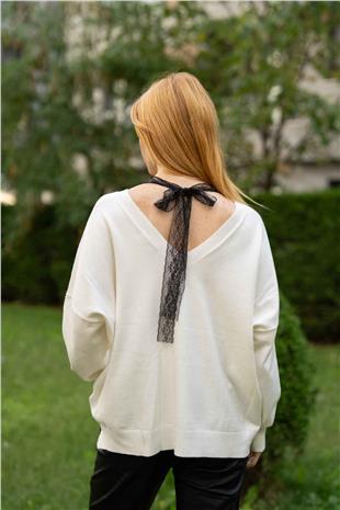 Boyun Bağlama Detay V Yaka Triko