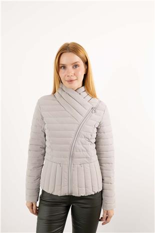 Çapraz Fermuar Detaylı Çubuk Desenli Şişme Mont