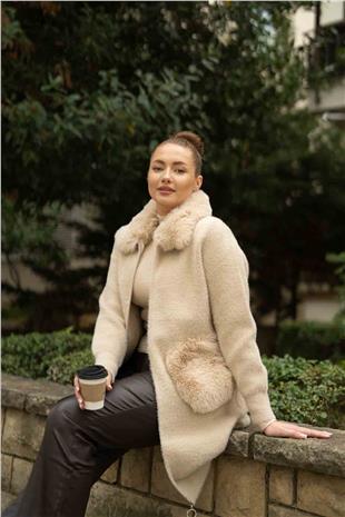 Ceb Ve Yaka Kürk Detaylı Hırka