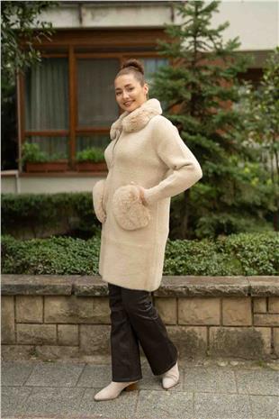 Ceb Ve Yaka Kürk Detaylı Hırka