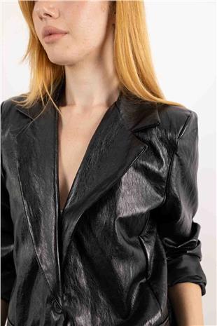 Cep Detaylı Uzun Kollu Deri Ceket