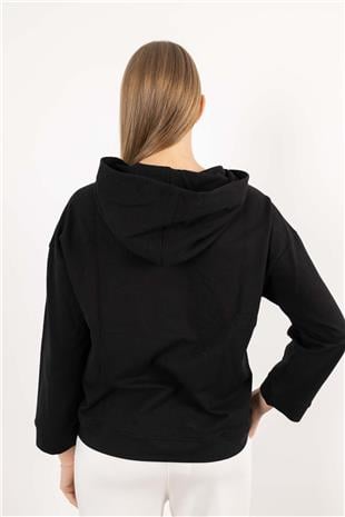 Çiçek Gofre Aplikeli Taşlı Kapüşonlu Bluz