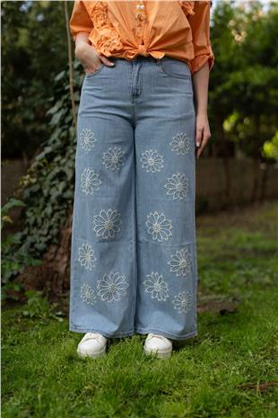 Çiçek İşlemeli Kadın Pantolon Bdk