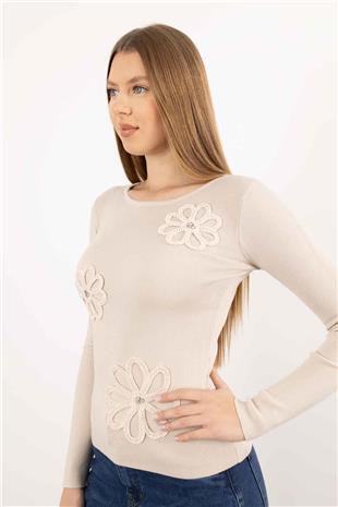 Çiçek Motif Detay Triko
