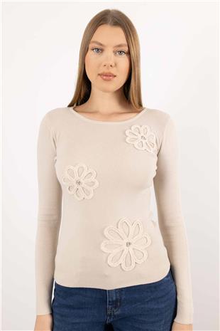 Çiçek Motif Detay Triko