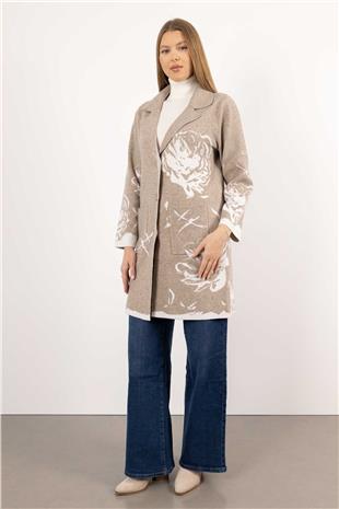 Düğme Detaylı Cepli Desenli Uzun Örme  Hırka