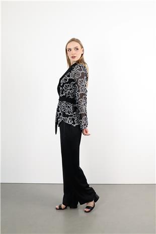 File Detaylı Bağlamalı Örgü Detaylı Ceket