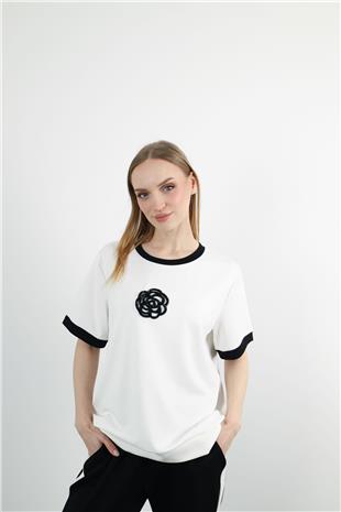 İki Renkli Şerit Ve Taş Baskı Detaylı Takım