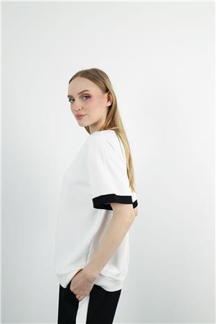 İki Renkli Şerit Ve Taş Baskı Detaylı Takım