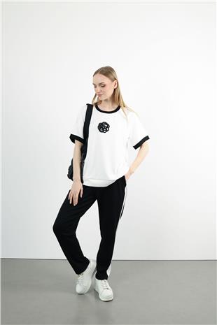 İki Renkli Şerit Ve Taş Baskı Detaylı Takım