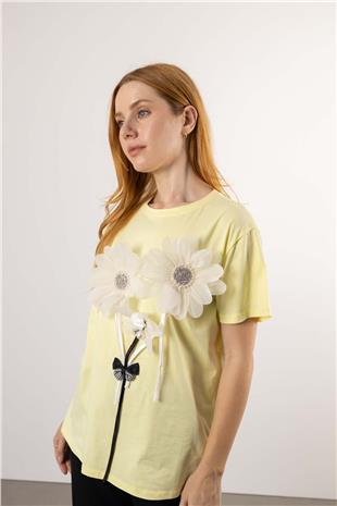 İnci Ve Taşlı Papatya Desenli Tshirt