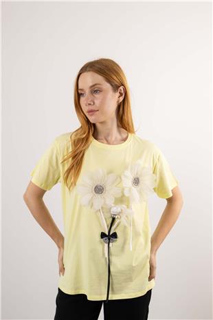 İnci Ve Taşlı Papatya Desenli Tshirt