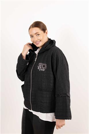 Kapüşon Detaylı Fermuarlı Yazı Ve Taş Baskılı Mont