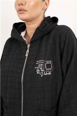 Kapüşon Detaylı Fermuarlı Yazı Ve Taş Baskılı Mont