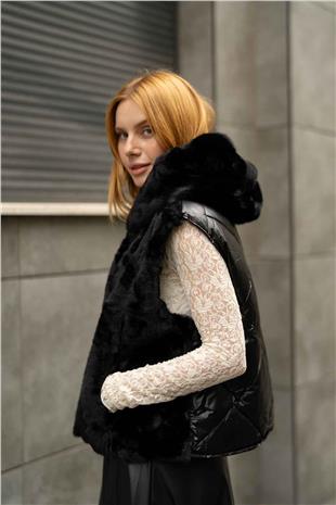 Kapüşon Detaylı Kürk Detaylı Kısa Kollu Yelek