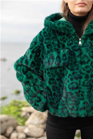 Kapüşon Detaylı Leopar Desenli Fermuarlı Kısa Ceket