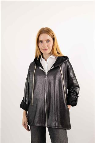 Kapüşon Detaylı Sırt Kalp Ve Love Yazılı Ceket