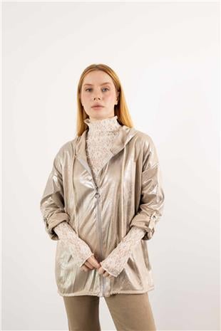 Kapüşon Detaylı Sırt Kalp Ve Love Yazılı Ceket