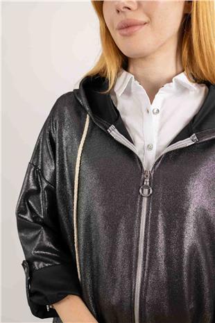 Kapüşon Detaylı Sırt Kalp Ve Love Yazılı Ceket