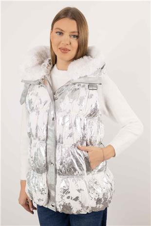 Kapüşon Ucu Peluş Detay Lame Baskı Yelek