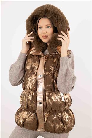 Kapüşon Ucu Peluş Detay Lame Baskı Yelek