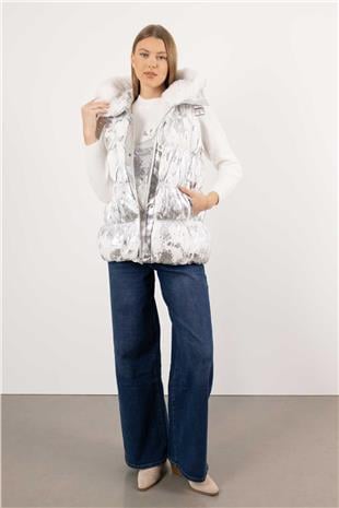 Kapüşon Ucu Peluş Detay Lame Baskı Yelek