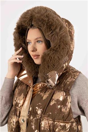 Kapüşon Ucu Peluş Detay Lame Baskı Yelek