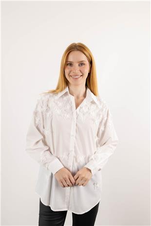 Kelebek Motif İşleme Detay Gömlek