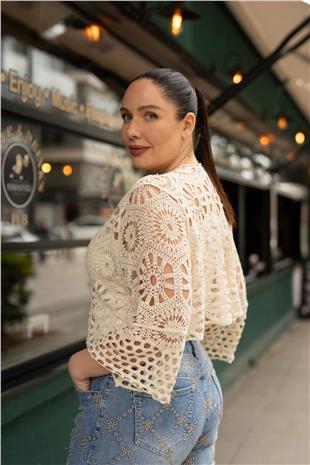 Kısa Dantel Detaylı Kadın Hırka