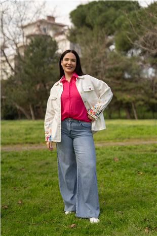 Kolları Renkli Nakışlı Kadın Ceket