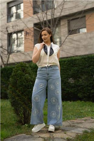 Kravat Detaylı Kadın Gömlek