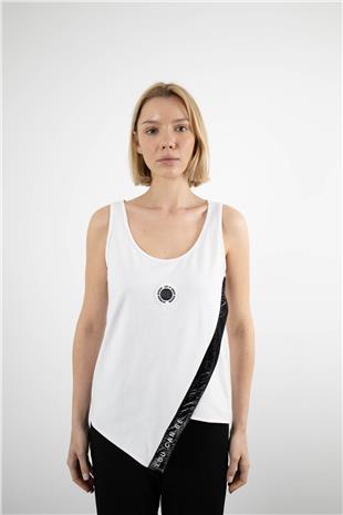 Logo Detaylı Yanları Astar Parçalı Bluz