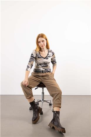 Nubuk Görünümlü Kemer Detay Pantolon