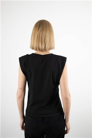 Önü Payet Kalpli Tshirt