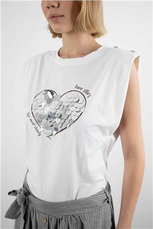 Önü Payet Kalpli Tshirt