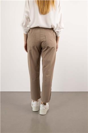 Paça Bel Gold Düğme Detay Pantolon