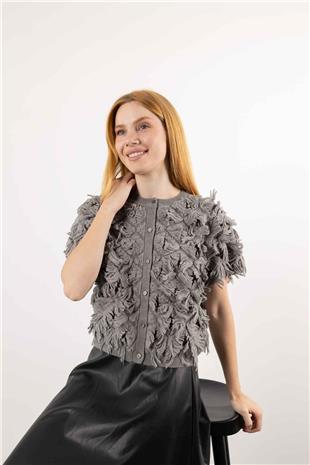 Püskül Detay Yarım Kol Hırka