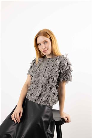 Püskül Detay Yarım Kol Hırka