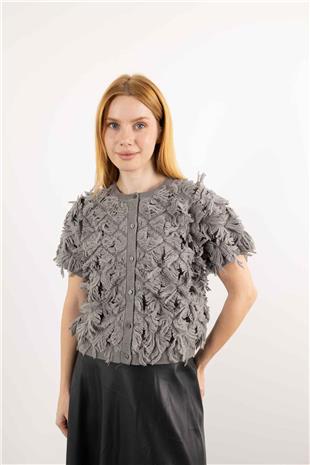 Püskül Detay Yarım Kol Hırka