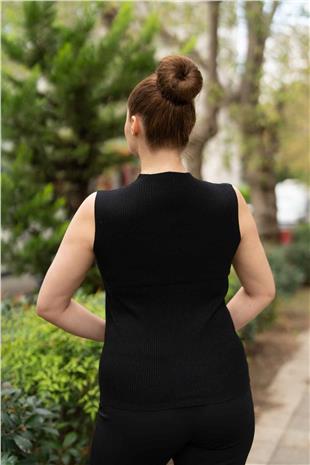 Su Yolu Taş İşleme Detay Kolsuz Triko