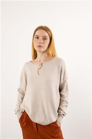 Toka Detaylı Uzun Kollu Triko Kazak
