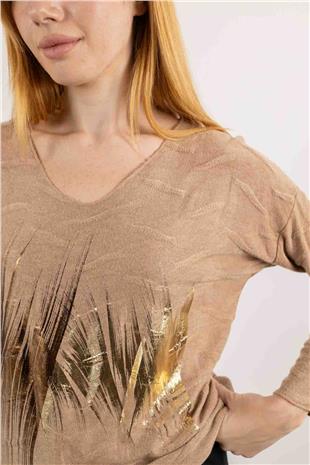 V Yaka Detay Sırt Kabartma Detaylı Baskı Desenli Kazak