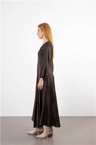 V Yaka Detay Uzun Kollu Saten Elbise