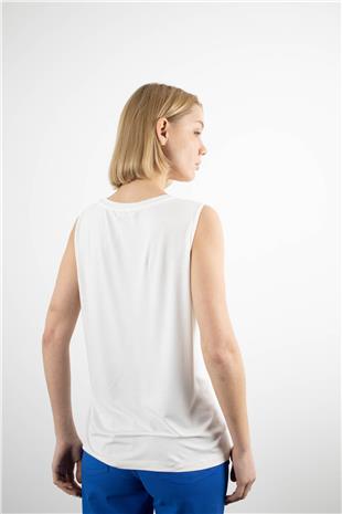 V yaka Detaylı Baskı Desenli Sıfır Kollu Tshirt