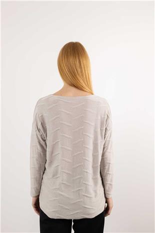 V Yaka Detaylı Sıfır Kollu Simli Parlak Bluz