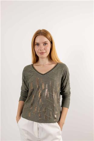 V Yaka Detaylı Uzun Kolu Kabartma Ve Desenli Kazak