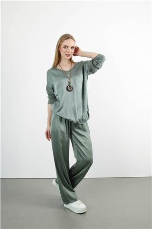 V Yaka Önü Saten Kolyeli  Bluz