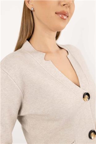Yaka Detay Düğmeli Uzun Kollu Cepli Triko Ceket