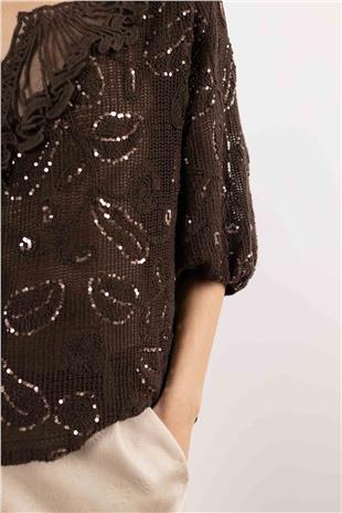 Yaka Örme Detaylı Pul Payet Baskılı Kolları Büzgülü Bluz